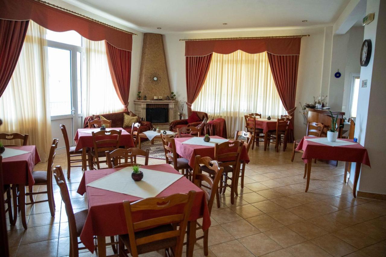 Hotel Kastro Sérvia エクステリア 写真
