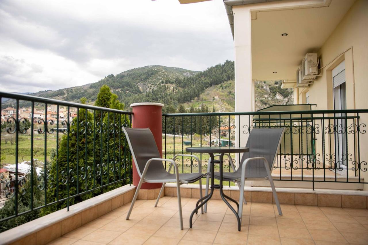 Hotel Kastro Sérvia エクステリア 写真